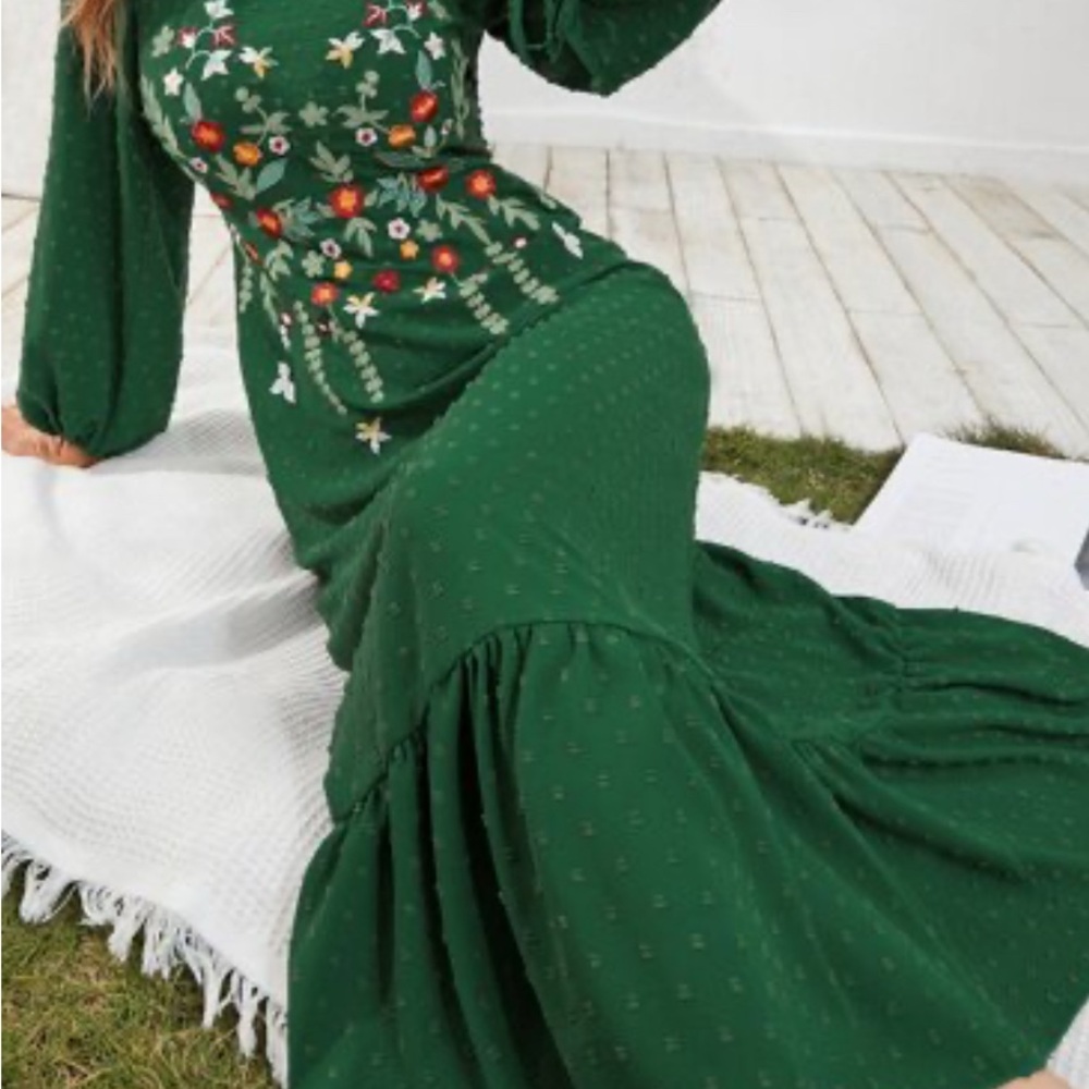 Elegant Green Floral Maxi Dress